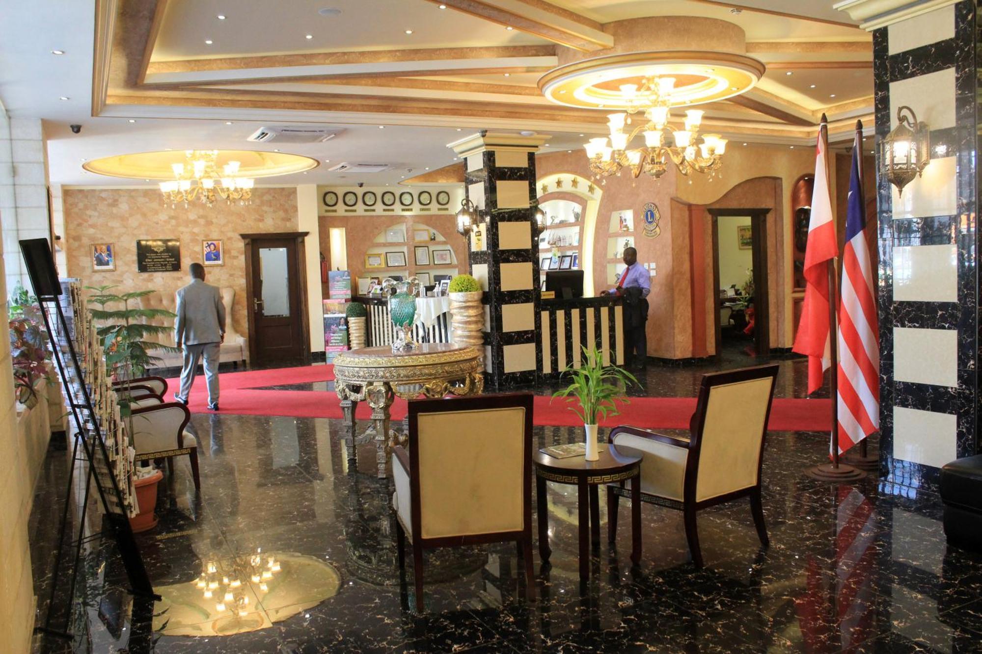 Boulevard Palace Hotel Монровия Экстерьер фото